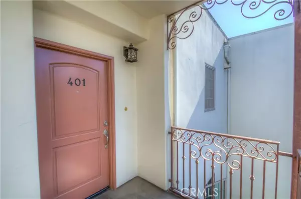 4551 Coldwater Canyon Ave #401, Studio City, CA 91604