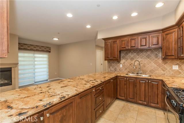 Studio City, CA 91604,4551 Coldwater canyon Avenue #304