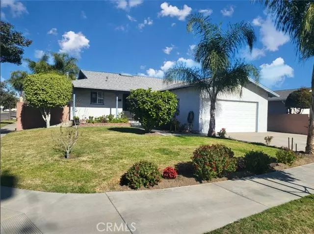 Bellflower, CA 90706,9825 Hoback Street