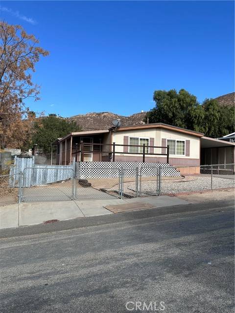 21722 Vine Street, Wildomar, CA 92595