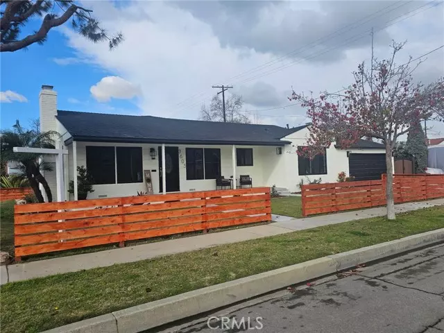 3605 Lomina Avenue, Long Beach, CA 90808