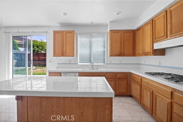 Corona, CA 92882,842 W Orange Heights Lane