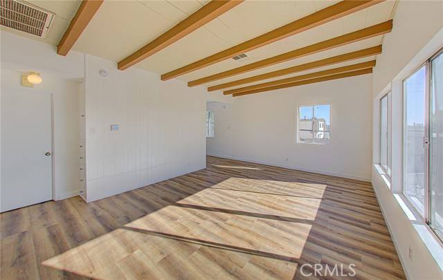 2000 Junipero Avenue, Signal Hill, CA 90755