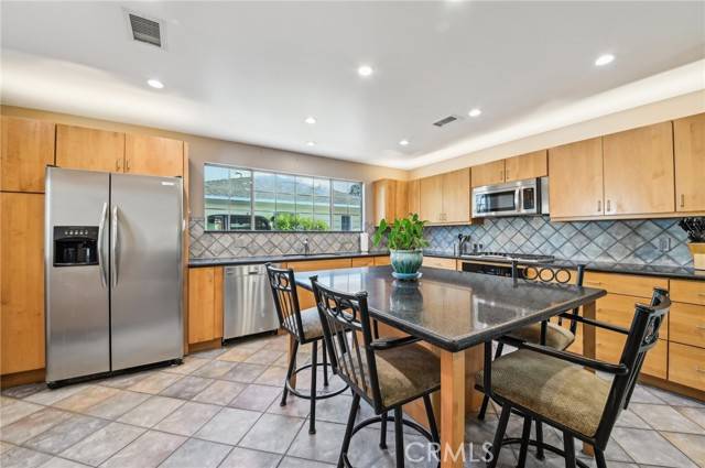 Long Beach, CA 90807,3924 Brayton