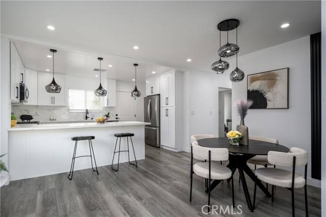 Los Angeles, CA 90047,10806 S St Andrews Place