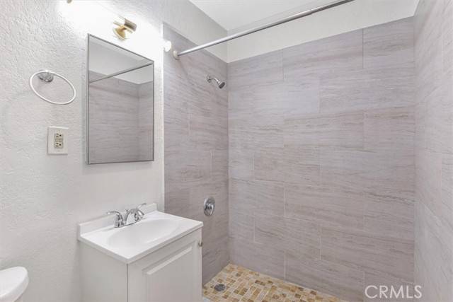 Long Beach, CA 90805,5910 Brayton Avenue