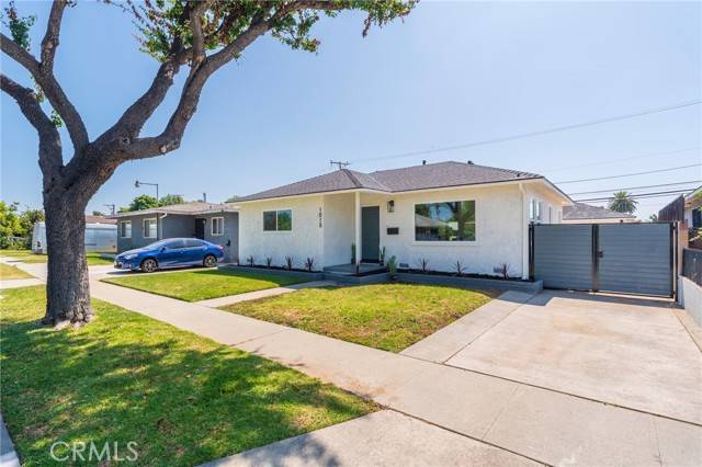 1015 S Castlegate Avenue, Compton, CA 90221