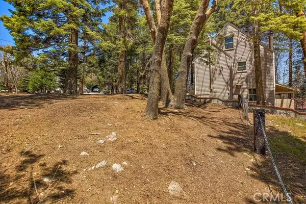 Rimforest, CA 92378,1117 Hazel Pl