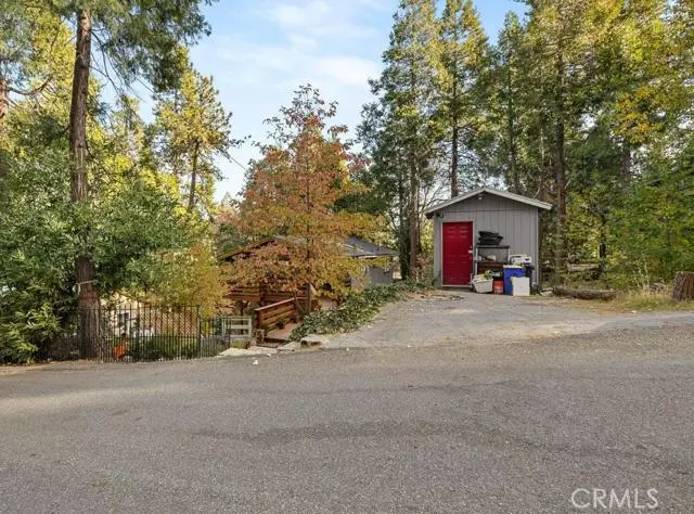 791 Woodland Road, Crestline, CA 92325