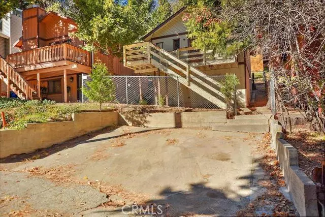 832 Community Drive, Lake Arrowhead, CA 92407