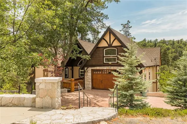 28571 Manitoba Drive, Lake Arrowhead, CA 92352