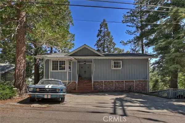 24718 Altdorf Drive, Crestline, CA 92325