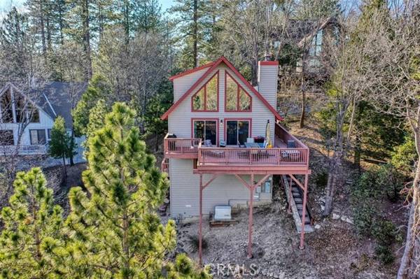 114 Old Toll Road, Lake Arrowhead, CA 92352