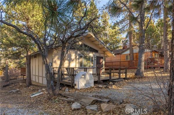 Sugarloaf, CA 92386,737 Pine Lane