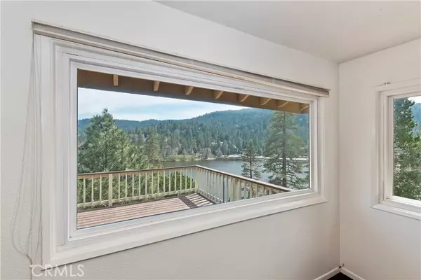 Crestline, CA 92325,24385 Zurich Drive