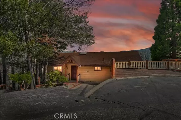 24385 Zurich Drive, Crestline, CA 92325