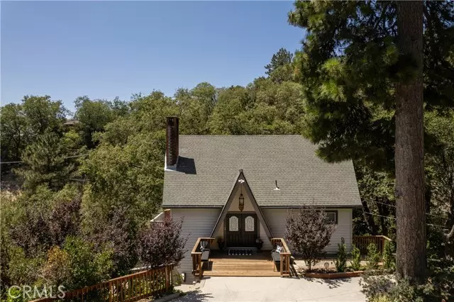 27501 Alpen Drive, Lake Arrowhead, CA 92352