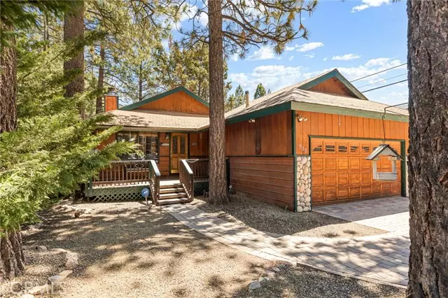 908 Tinkerbell Avenue, Big Bear City, CA 92314