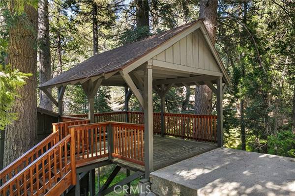 26738 Lake Forest Drive, Twin Peaks, CA 92391