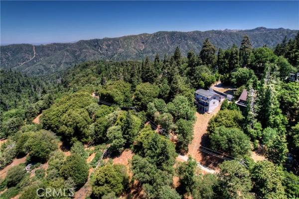 152 Pine Ridge Road, Crestline, CA 92325