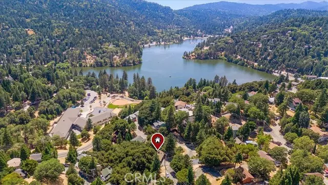 460 Delle Drive, Crestline, CA 92325