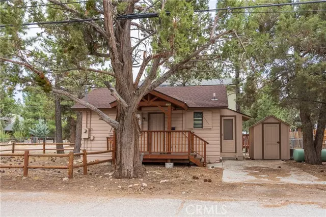 901 Cypress Lane, Big Bear City, CA 92314