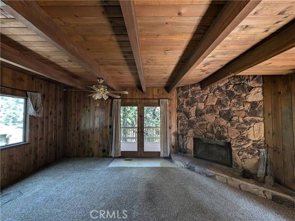 Lake Arrowhead, CA 92352,685 Ivy Lane