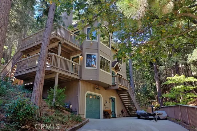 Lake Arrowhead, CA 92352,458 Annandale Drive