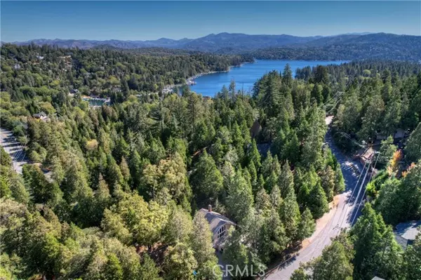 823 Zurich, Lake Arrowhead, CA 92352