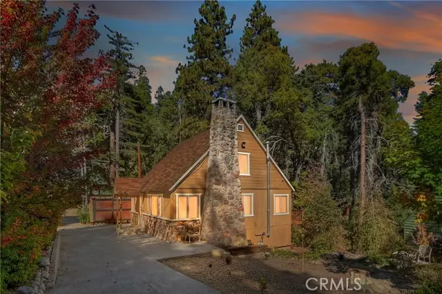 Lake Arrowhead, CA 92386,863 Oak Road