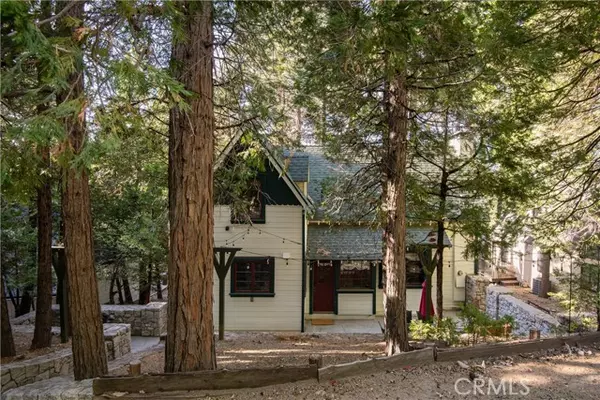 Lake Arrowhead, CA 92352,27675 Lakes Edge Road