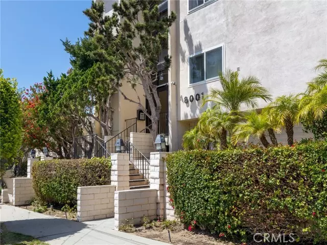 Playa Del Rey, CA 90293,8001 Redlands Street #105