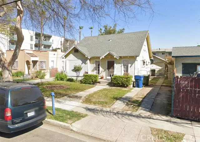 Inglewood, CA 90301,110 N Oak Street