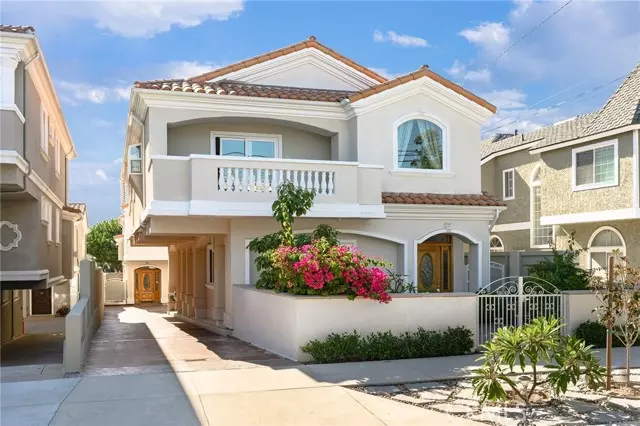 215 S Irena Avenue #A, Redondo Beach, CA 90277