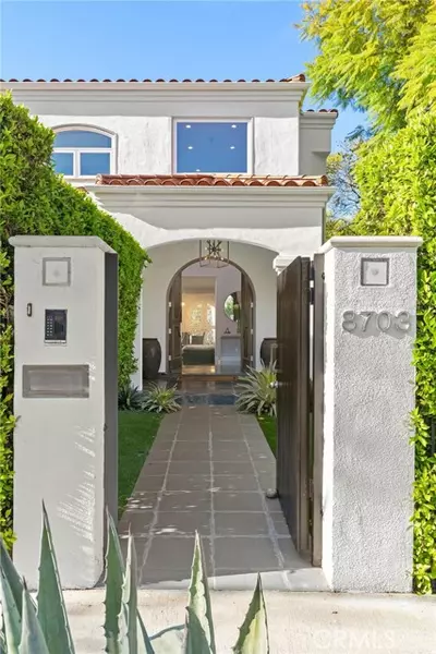 8703 Rosewood Avenue, West Hollywood, CA 90048