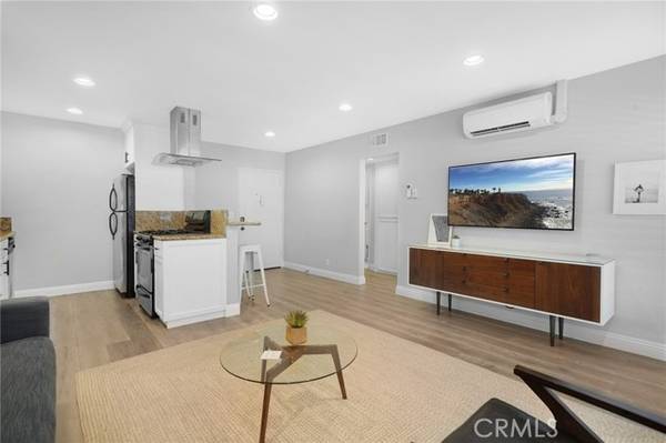 2411 Prospect Avenue #215, Hermosa Beach, CA 90254