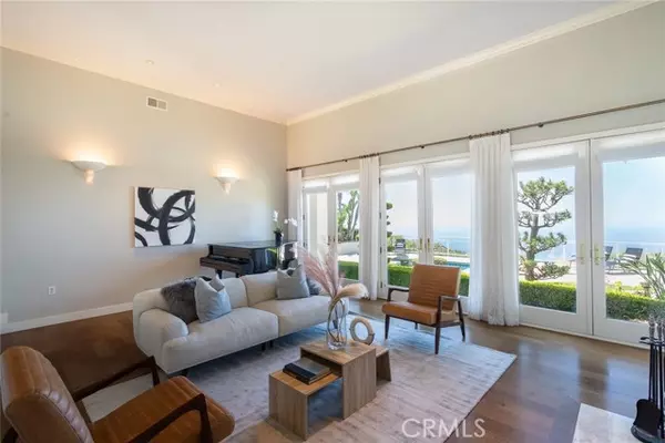 Rancho Palos Verdes, CA 90275,6448 Le Blanc Pl