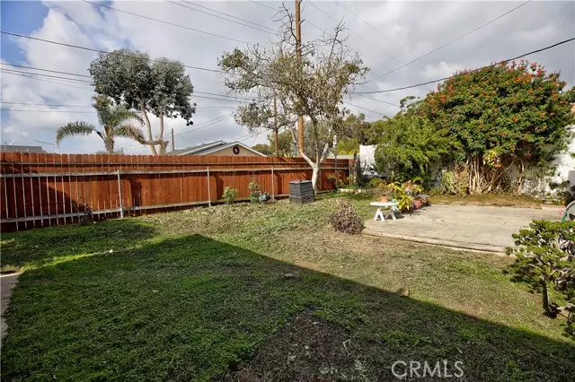 617 Mar Vista Avenue, Wilmington, CA 90744