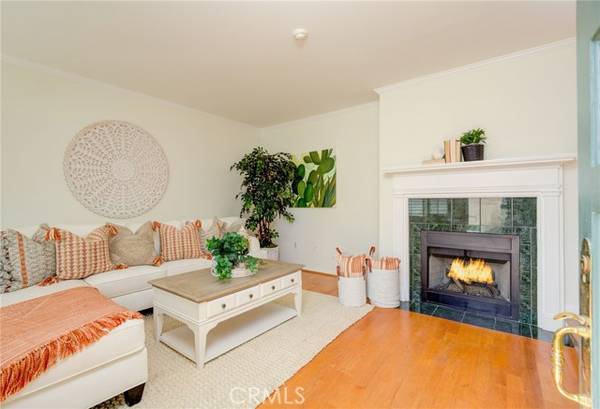 2400 Voorhees Avenue #4, Redondo Beach, CA 90278