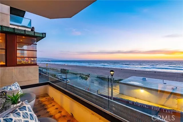 2220 The Strand, Manhattan Beach, CA 90266