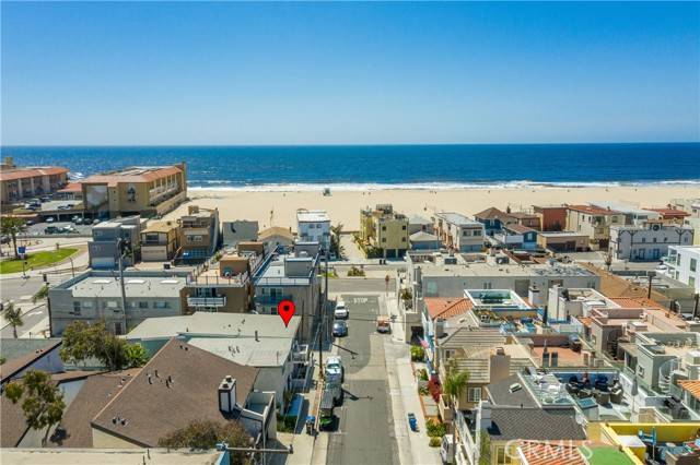 124 Lyndon Street, Hermosa Beach, CA 90254