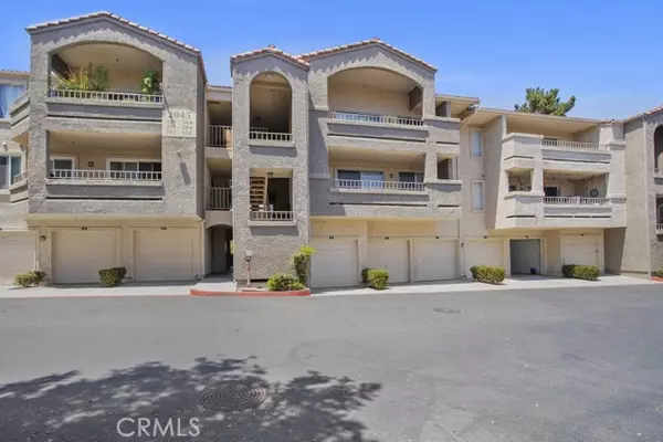 2045 Las Colinas Circle #306, Corona, CA 92879