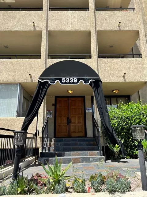 5339 Newcastle Avenue #205, Encino, CA 91316