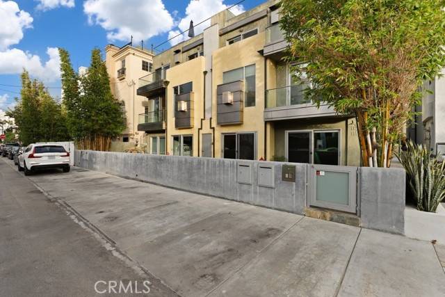 Marina Del Rey, CA 90292,112 Galleon Street