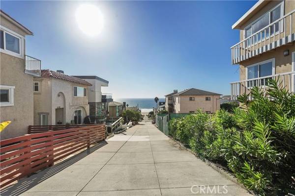 Manhattan Beach, CA 90266,3201 Highland Avenue