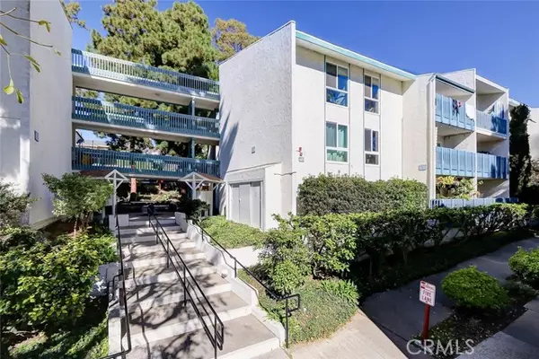 Redondo Beach, CA 90277,605 S Prospect Avenue #107