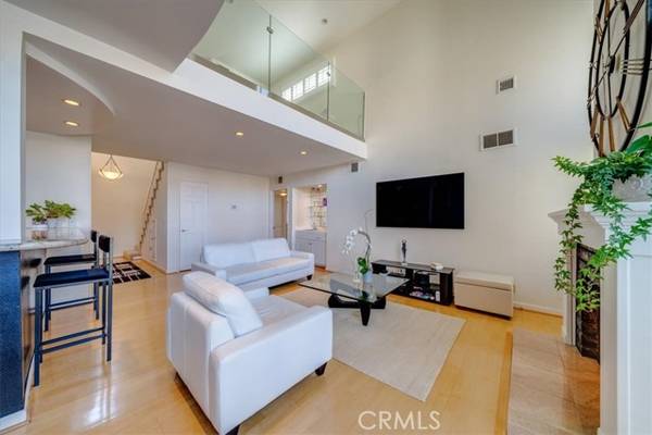 Playa Del Rey, CA 90293,8180 Manitoba Street #359