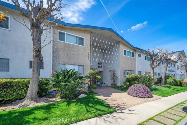 Gardena, CA 90247,15549 S Budlong Place #21