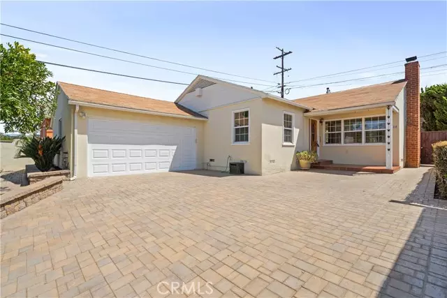 11608 Tarron Avenue, Hawthorne, CA 90250