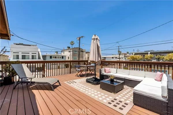 Playa Del Rey, CA 90293,101 Sunridge Street